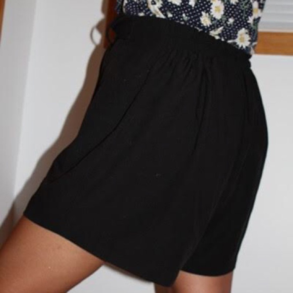 Short - Picture 2 of 4